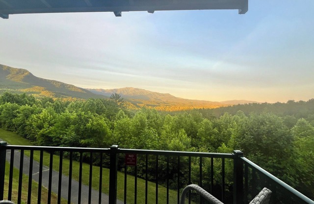 Stunning Views! Indoor Pool, Sleeps 2