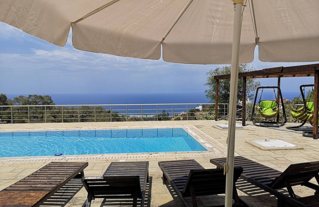 Atemberaubende Aussicht auf Meer und Berge Perfekte Lage, ein kleines Stück Paradies.