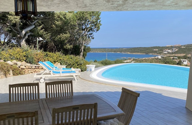 Exklusive Villa in der Nähe des Meeres in Porto Cervo, Sardinien