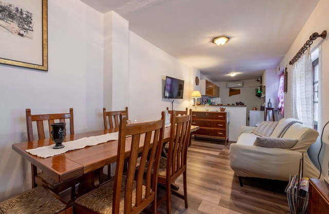 Maravillosa casa de vacaciones para 4 personas con A/C, WIFI, TV y terraza