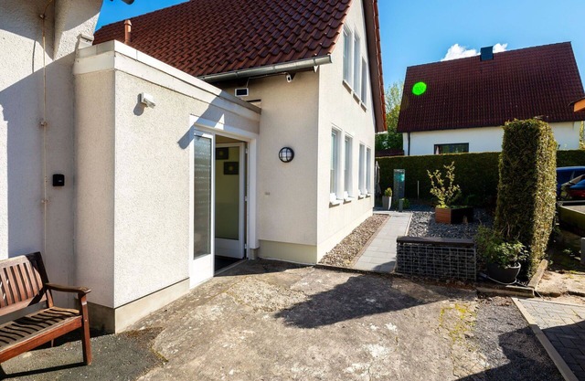 Atemberaubendes Ferienhaus für 4 Gäste mit W-LAN, TV, Terrasse, Haustiere erlaubt und Parkplatz