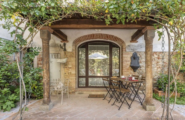 Stunning villa for 6 people with WIFI, TV, patio and pets allowed