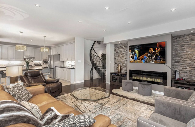 Stunning Villa in Mississauga