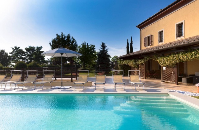 Wunderschöne Villa mit Pool in den Hügeln der Marken, nur 10 Minuten von den Stränden von Senigallia