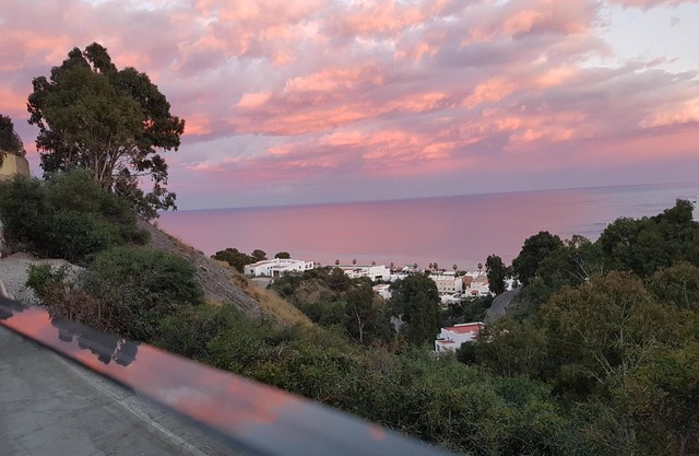 Atemberaubende Villa mit Panoramablick auf das Meer