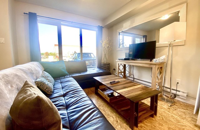 Stylish 1 bedroom suit in Fort Saskatchewan 4104