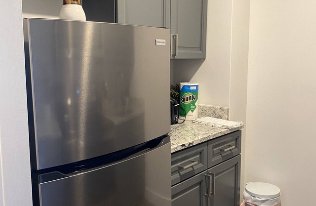 Stylish 1 Bedroom Apartment in Gadsden, AL