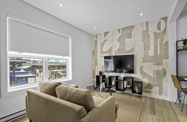 Stylish 1-Bedroom Haven by Jean Talon Market