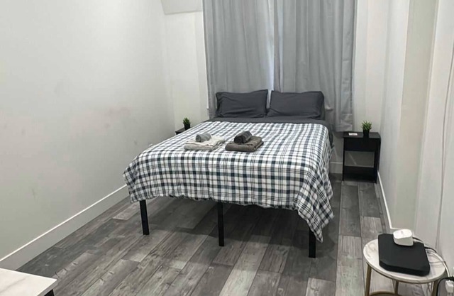 Stylish 1-Bedroom Escape – Comfort & Convenience, Sleeps 3