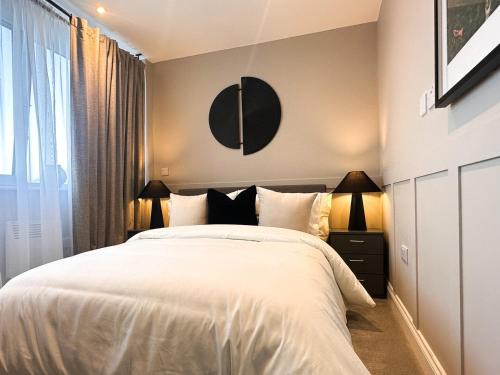 Stylish 1BD Flat, Calm, Light-Filled & Central