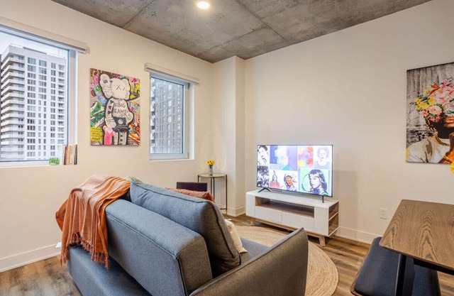 Stylish 1BDR Apartment in the Heart of DT MTL