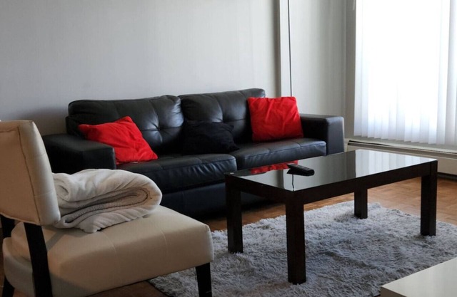 Stylish 2-bed, 1-bath in downtown Calgary