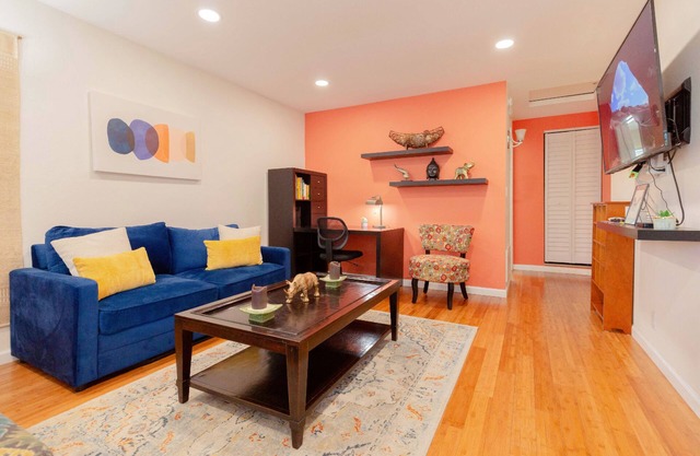 🌟 Stylish 2B2B Retreat in the Heart of the Silicon Valley