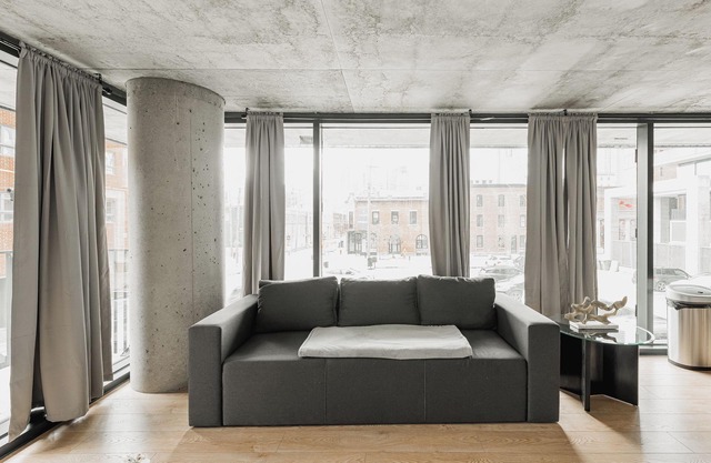 Stylish 2BR Apartment in Griffintown - Modern, Bright & Central