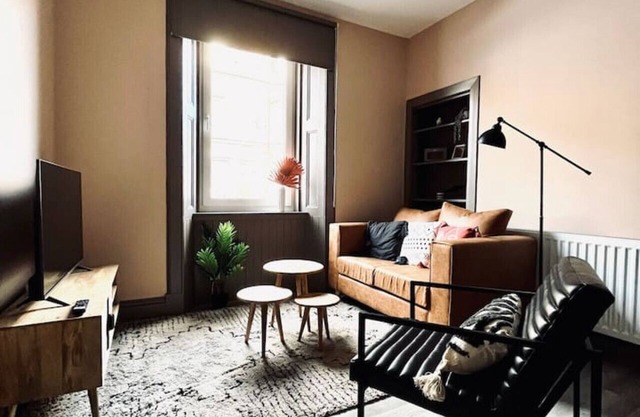 Stylish, 3 bedroom Galashiels apartment