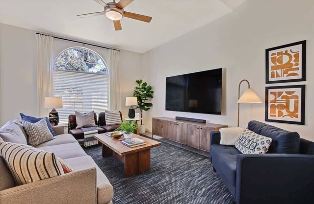 Stylish 3BR/2BA Home near Park - Perfect for Famil