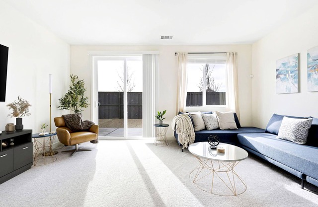 Stylish 4BR Home Nr Golden Eagle Sports Complex