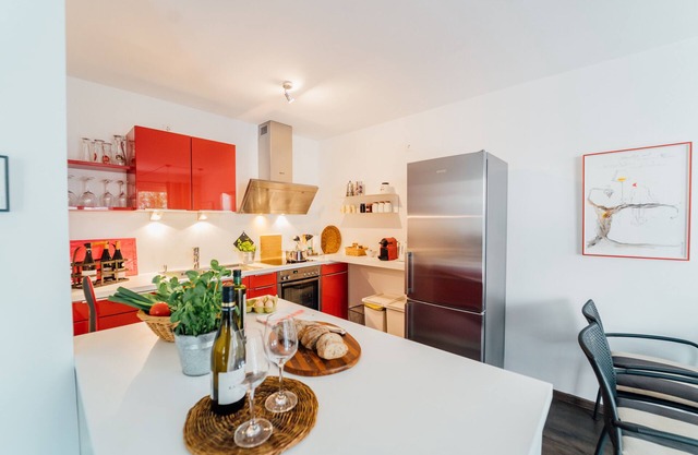 Komfort Ferienwohnung in Deidesheim 60m2 mit eigenem Garten , barrierefrei