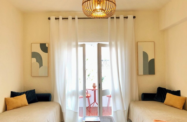 🏖️✨ Stilvolles Apartment in Santa Cruz – 2 Minuten vom Strand entfernt! 🌊☀️