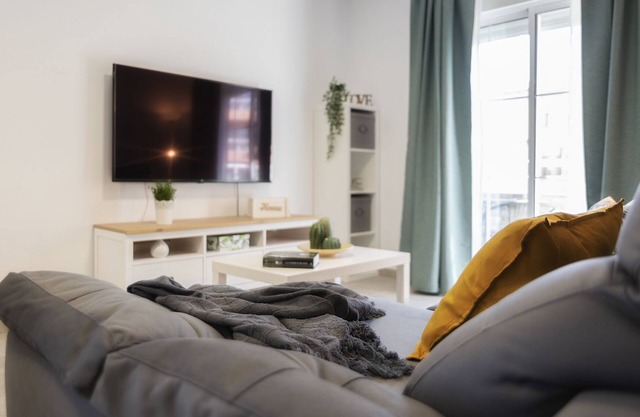 Stilvolle Apartments Don Paco 1. Meereslinie [Wifi, AA, Pool, Parkplatz]