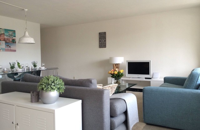 Stylish apartment by the sea with large terrace (22 m2) + free parking!