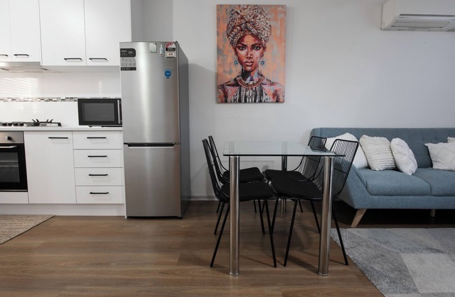 Stylish Apartment in Richmond