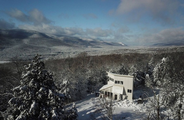 Stylish Catskills Mountain Getaway Near HITS, Woodstock & Hunter