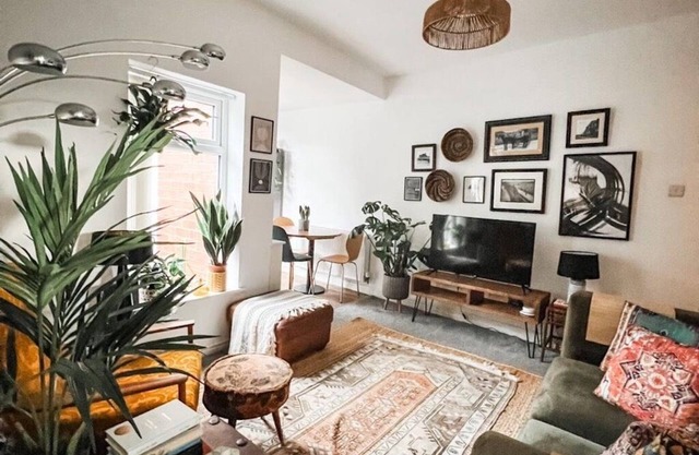 Stylish Central Cottage