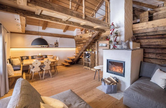 Stilvolles Chalet "Obereggeralm" mit Bergblick, WLAN, Balkon & Garten