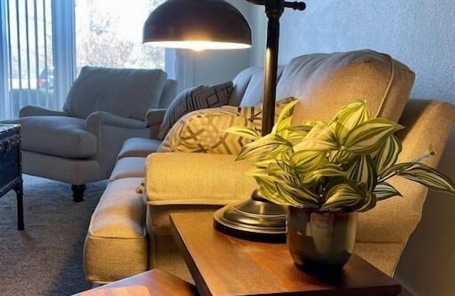Stylish & Chic Modern Residence