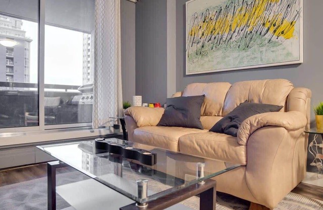Stylish City Center Apt | Free WiFi & Parking