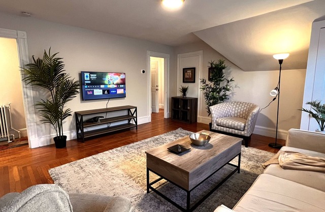 Stylish & Comfortable Oasis