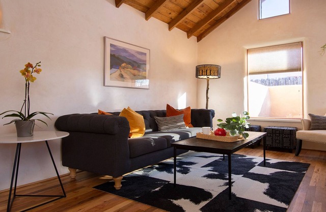 Stilvolle Wohnung im Trendy Baca Railyard District
