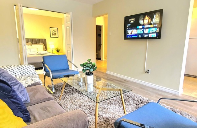 Stylish Condo off Edmonton's Trendiest Street next to best restaurants