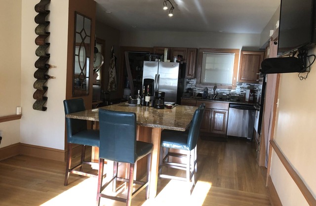 Stylish & Cozy Fully Equipped Home