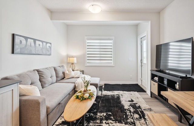 Stylish, Cozy New Build Retreat