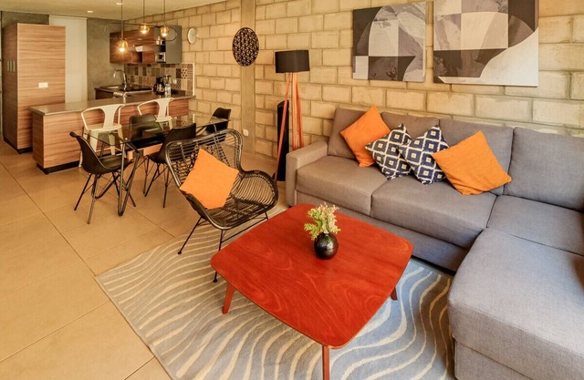 Stylish Designer Loft w/Gym & Coworking | 2 BD | Tribu Colón