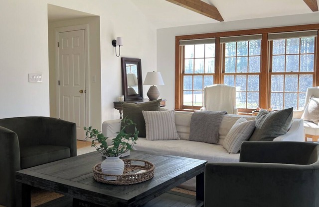 Renovated farmhouse near Lake Champlain. Family-friendly w/ stylish furnishings!