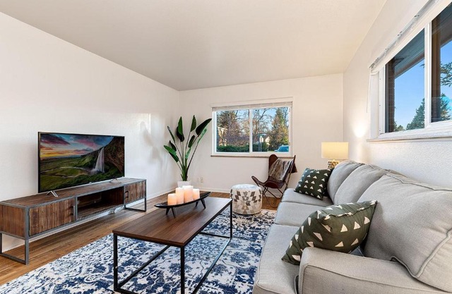 Stylish Getaway with Designer Touches - Free Bikes