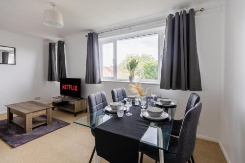 Stylish Home Near Addenbrookes Hospital by Traboule Properties Ltd