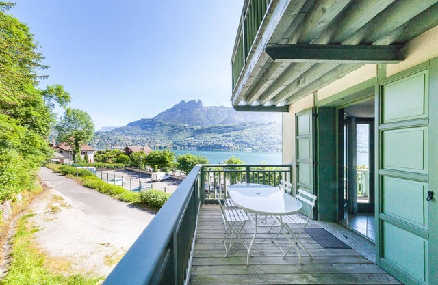 "Elegant Loft" mit Aussicht und privatem Zugang zum See von Annecy