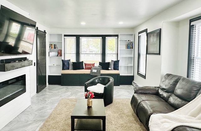 Stylish Luxe Providence Suite