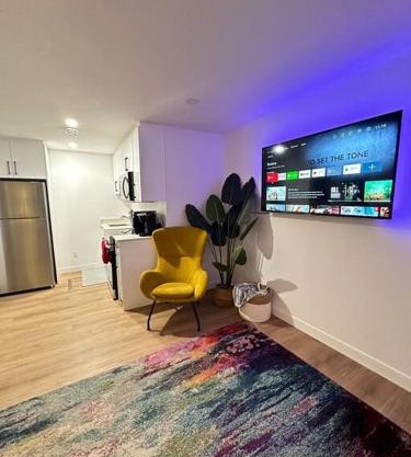 Stylish & Modern 2 Bedroom Suite