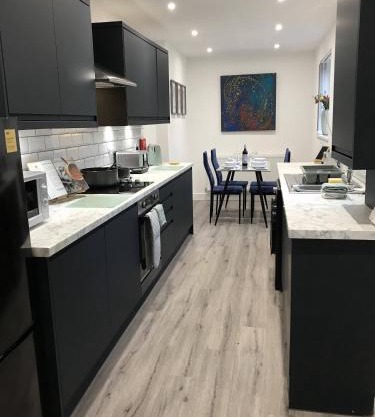 Stylish modern 3-bed house nr Manchester city ctr