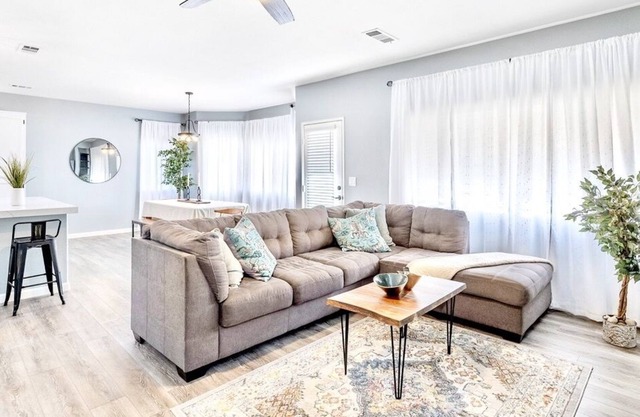 Stylish & Modern Retreat Near Diamond Valley Lake!