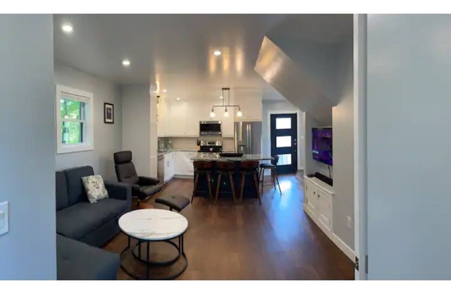 Stylish new construction 2 bedroom house