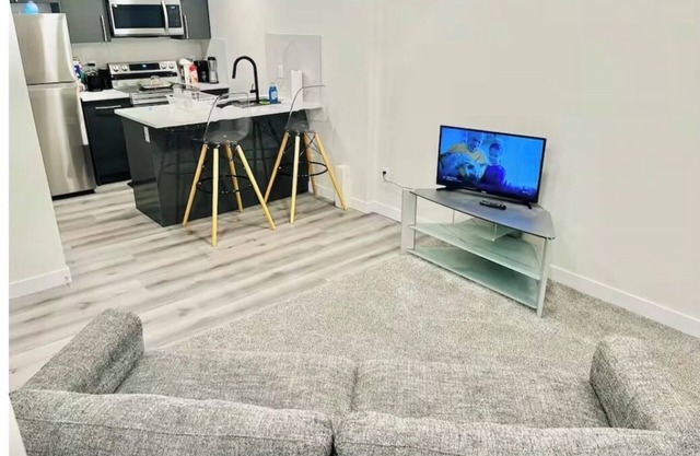 Stylish One Bedroom Cozy Home