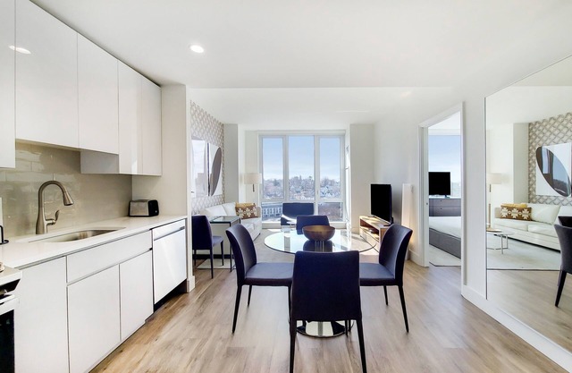 Stylish One Bedroom in White Plains - Near transit
