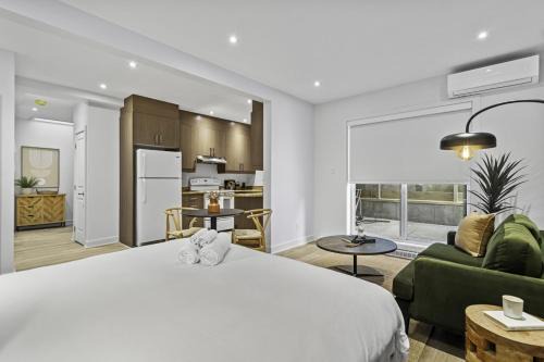 Stylish Open-Space Studio by Jean Talon Market