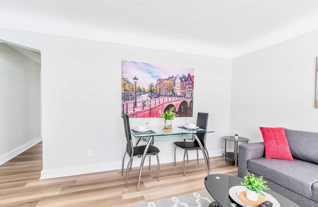 Stylish Pet-friendly 1BR Suite—Corktown Hamilton